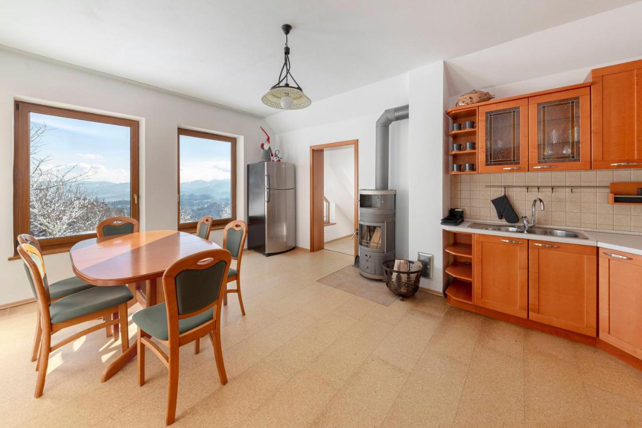 Guest House Struc Slovenj Gradec Bagian luar foto