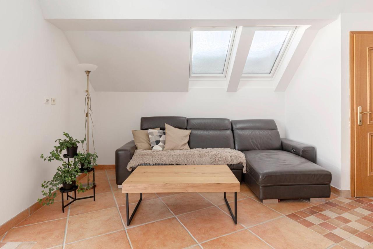Guest House Struc Slovenj Gradec Bagian luar foto