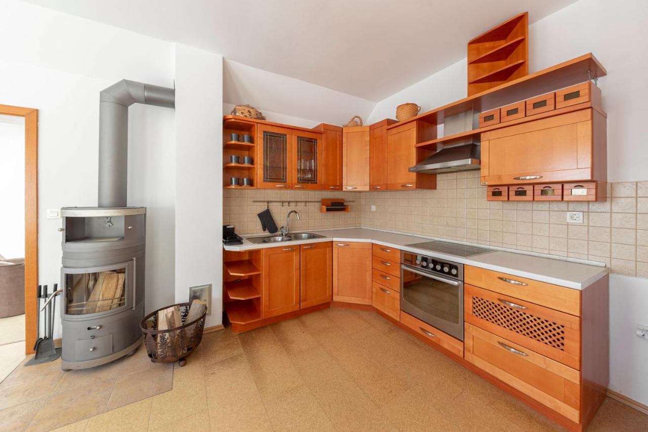 Guest House Struc Slovenj Gradec Bagian luar foto