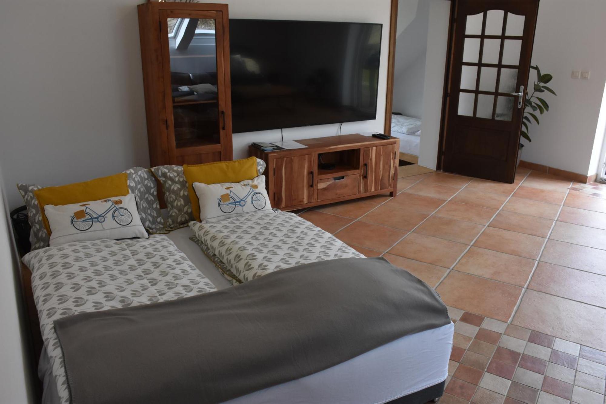 Guest House Struc Slovenj Gradec Bagian luar foto
